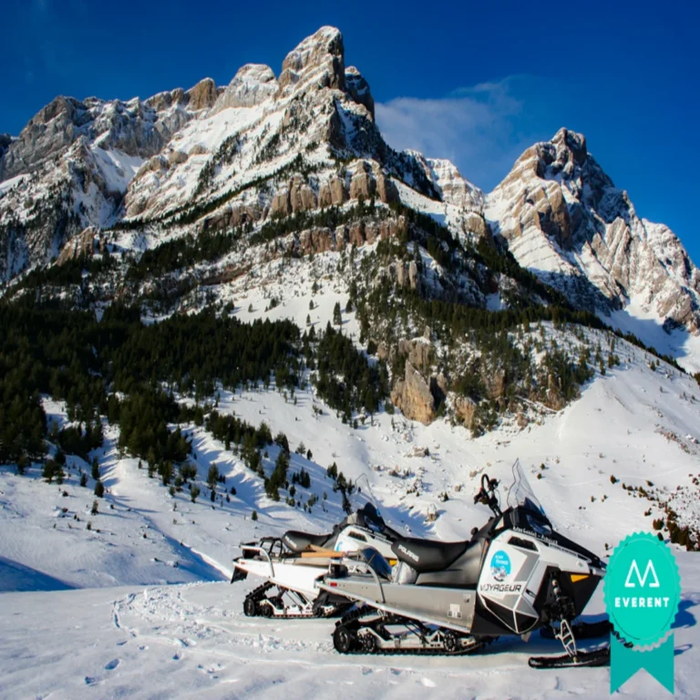 Conducir moto de nieve en Huesca