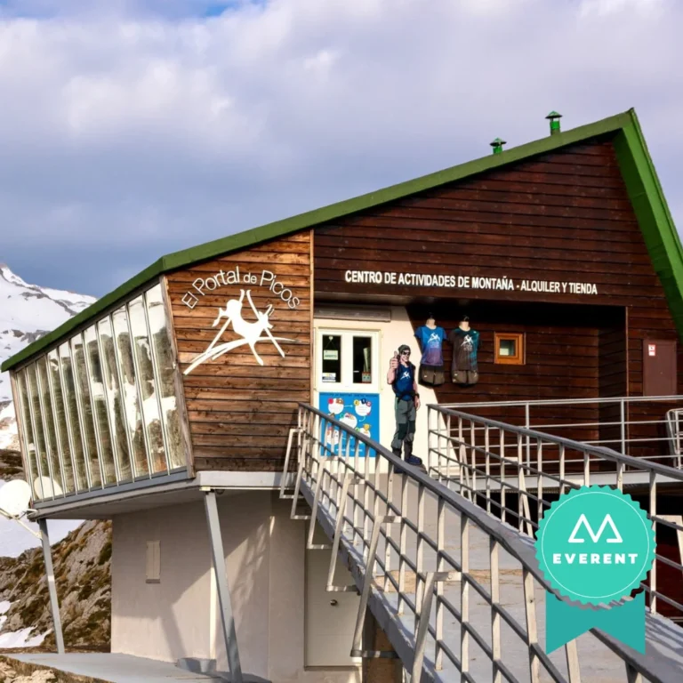 instalaciones en pico de europa para actividad de raqueta de nieve