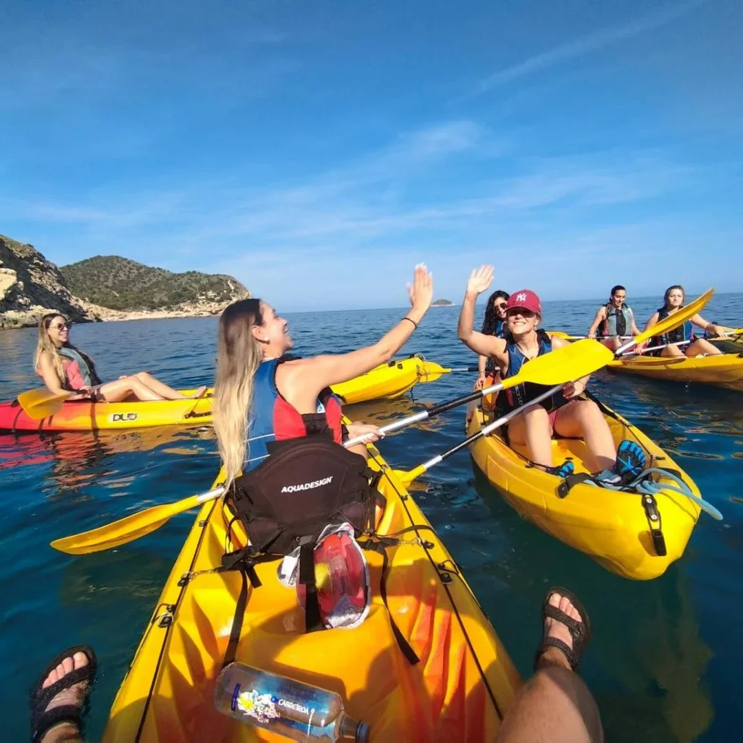 Experiencia de travesía en kayak por la Costa Blanca desde Playa del Torres en Villajoyosa, Alicante