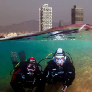 Experiencia de buceo inicial en Barcelona