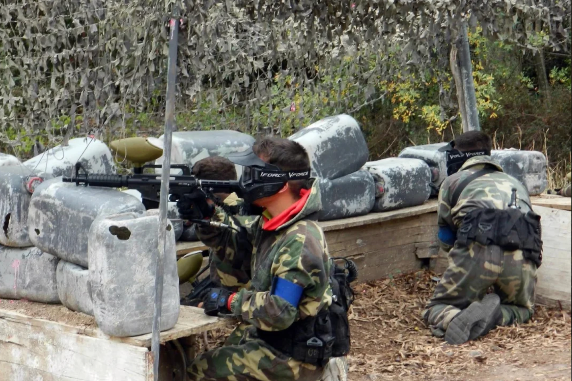 Paintball adulto en 15000 m2 de amplios escenarios naturales en Córdoba.