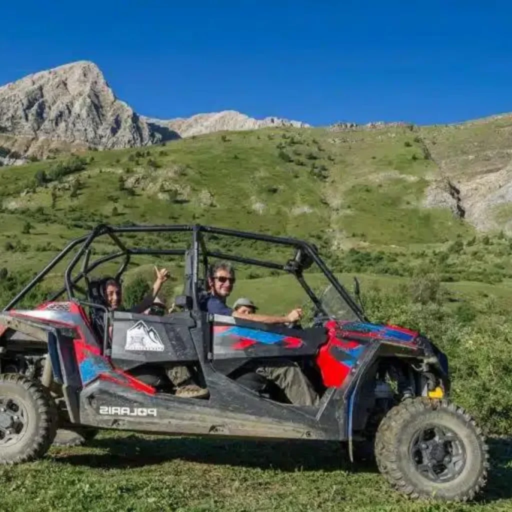 Experiencia en buggy en Huesca momentos inolvidables en el Valle de Tena