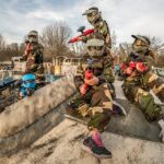 Paintball para niños en El Escorial, al norte de Madrid.