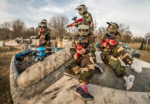 Paintball para niños en El Escorial, al norte de Madrid.