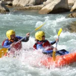 Canoraft en el río Gállego