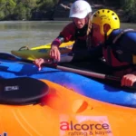 Curso de kayak en aguas brava completo en Zaragoza