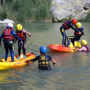 Gymkana acuática para grupos en el río Gállego