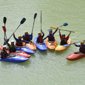 Curso de Kayak de iniciación a las aguas bravas en Zaragoza