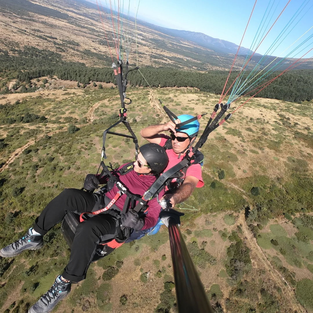 Vuelos biplaza en parapente en Somosierra