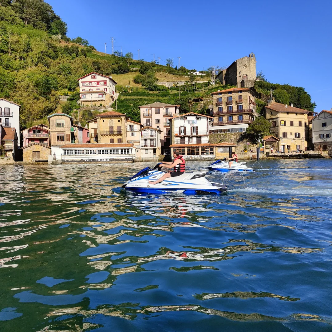 Paseo en moto de agua desde Hondarribia