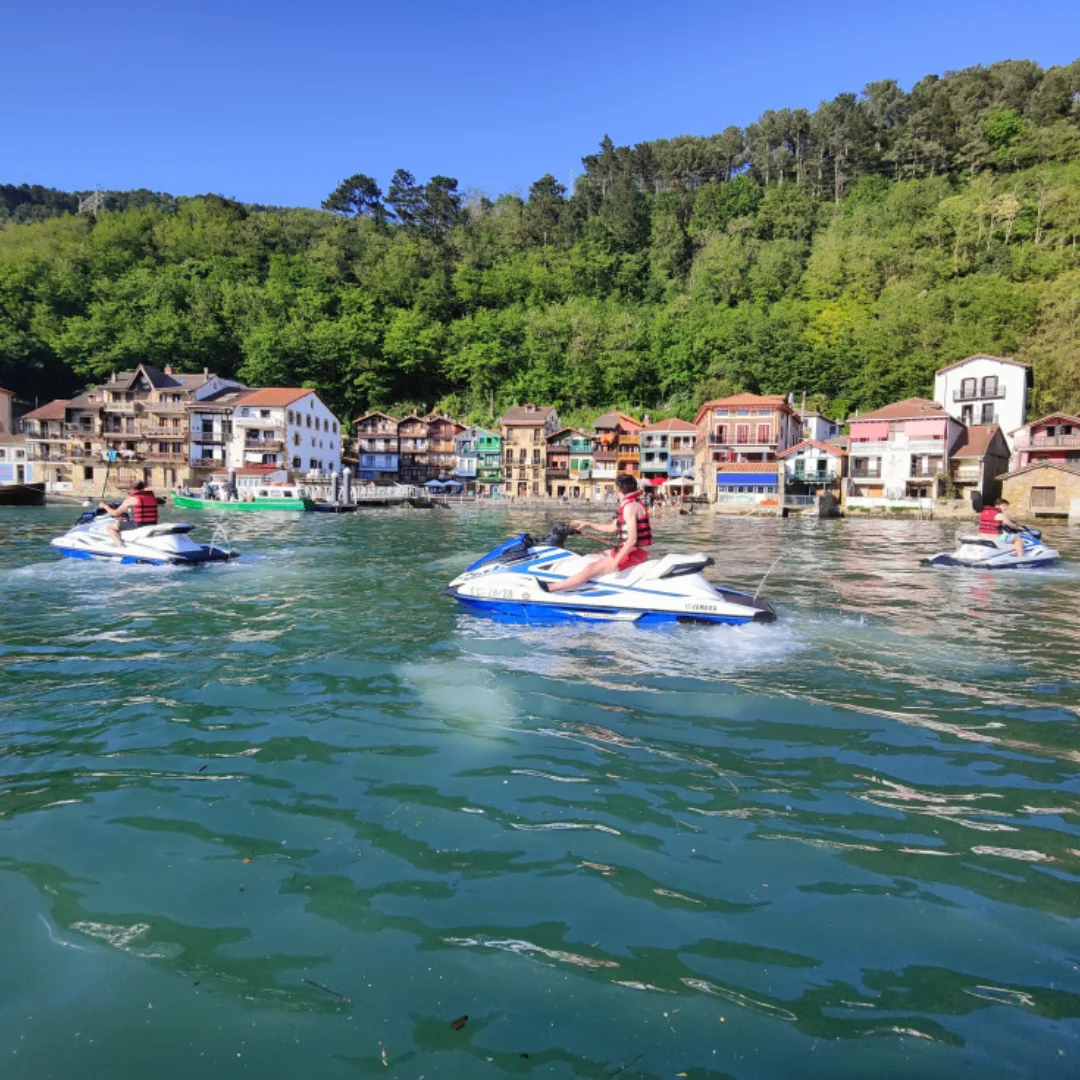 Ruta en moto de agua Hondarribia