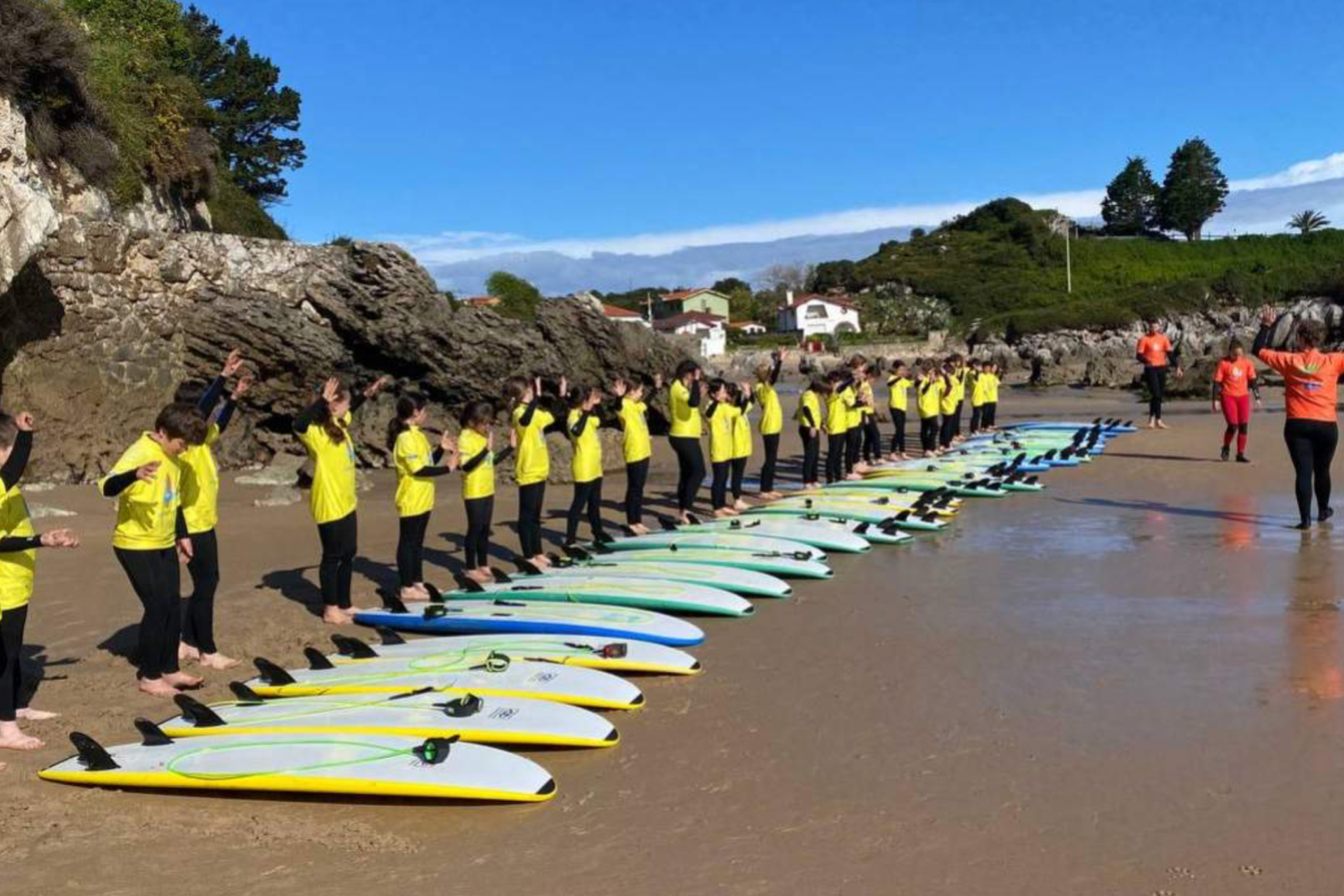 Campamento multiaventura en inglés para niños en Llanes.