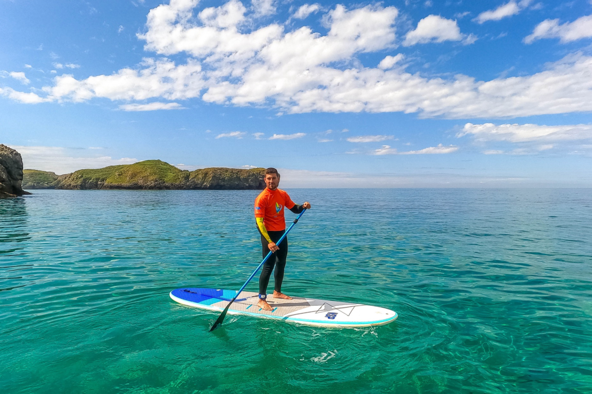 Alquiler de equipo de paddle surf en Llanes.