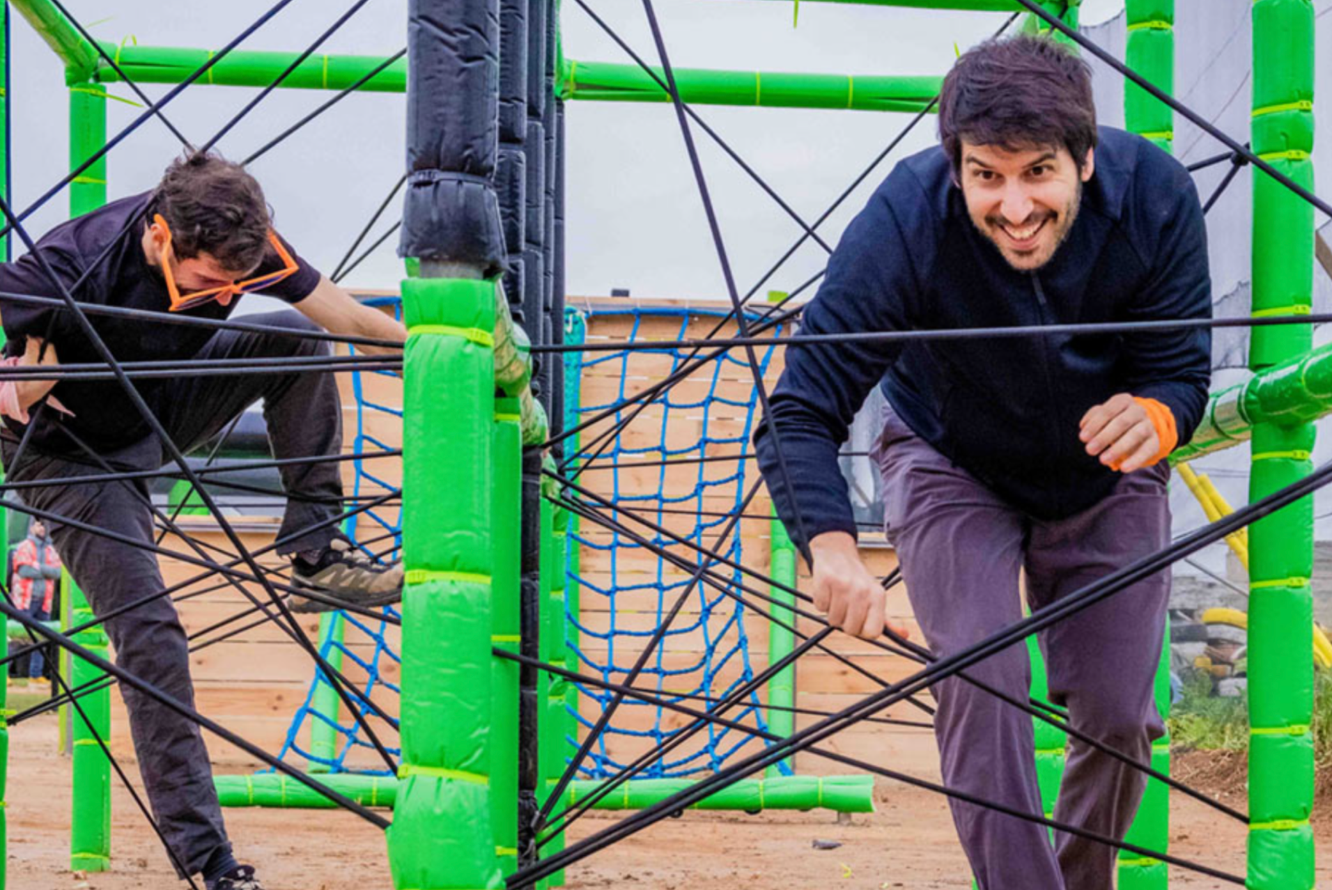 Wipeout de invierno + Bubble Soccer + Menú asado en La Canonja, Tarragona.