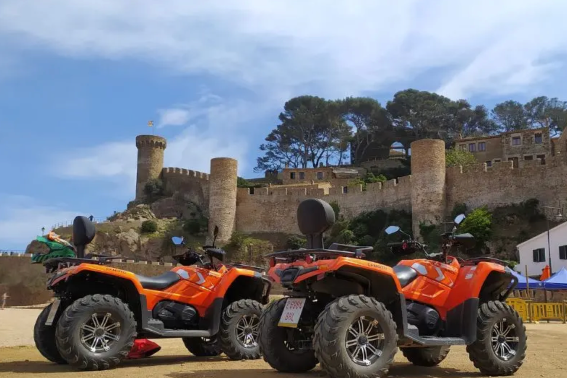 Ruta en Quad al famoso castillo de Tossa de Mar y sus murallas.