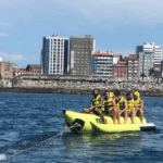Banana Boat por la costa de Gijón.