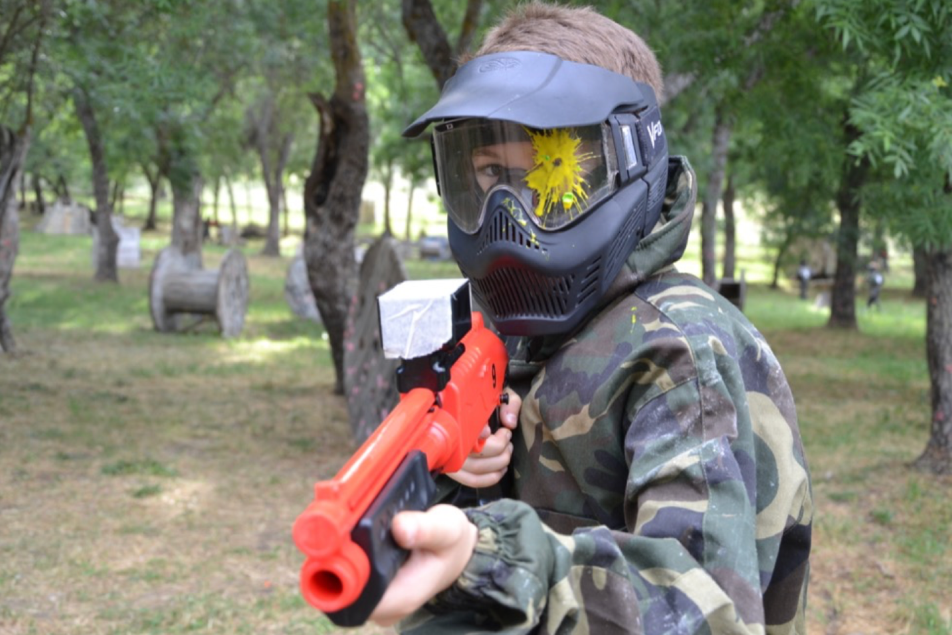 Paintball para niños en Cantabria.
