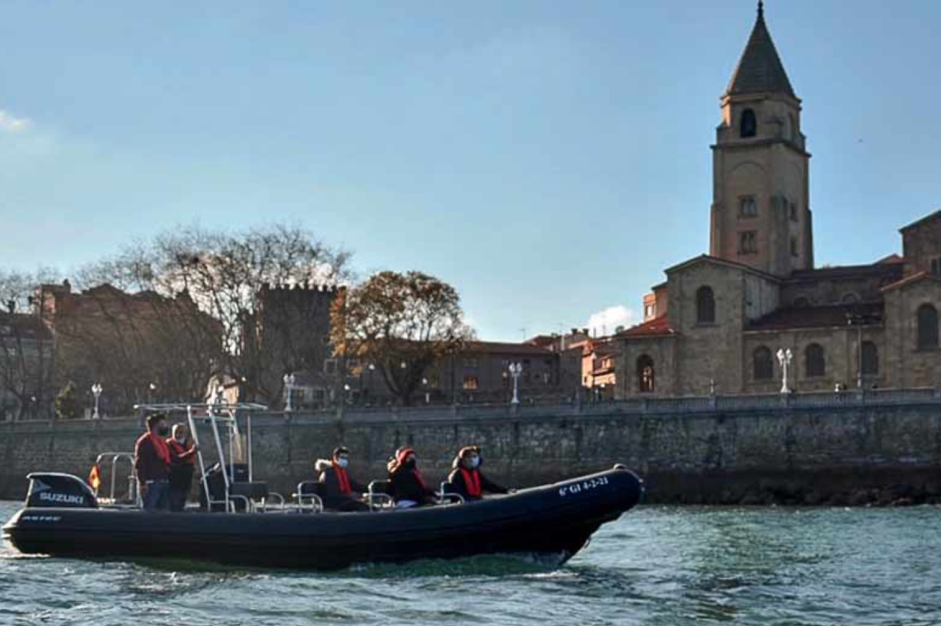 Paseos privados en Barco en Gijón.