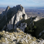 Ascenso al monte Toloño en la Sierra de Cantabria.
