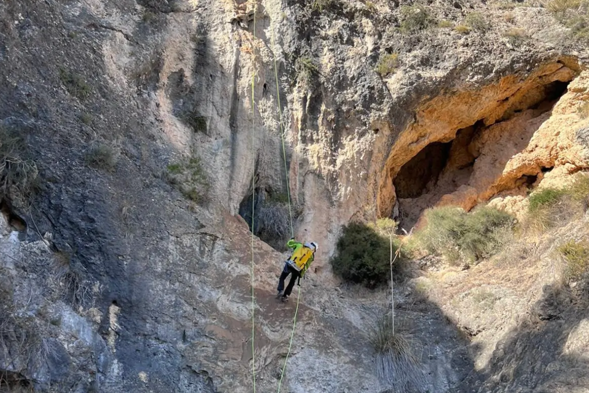 Barranco seco de Soler en Alcoy, Alicante.