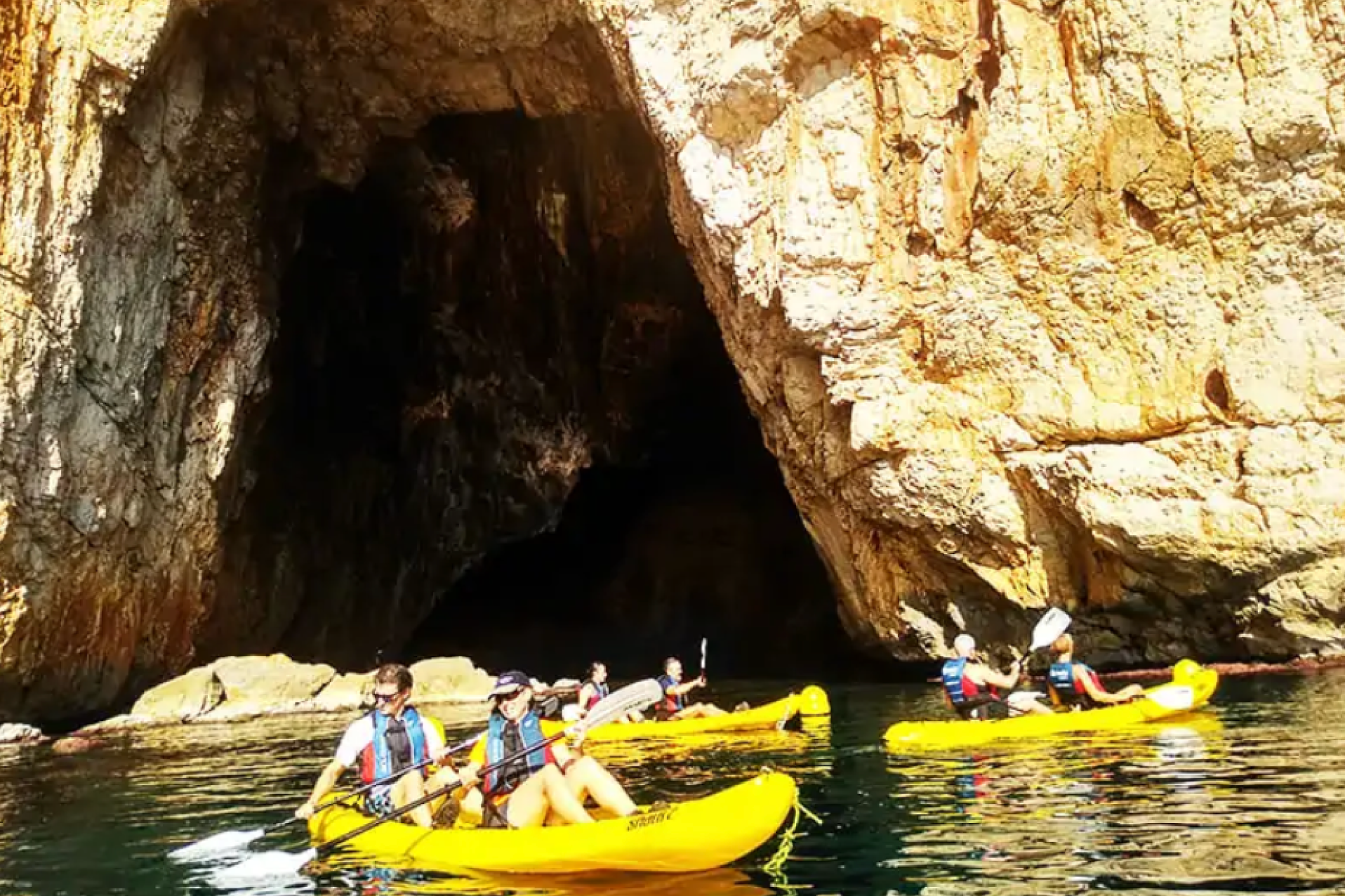 Ruta en Kayak en Moraira Cala de la Granadella en Alicante.