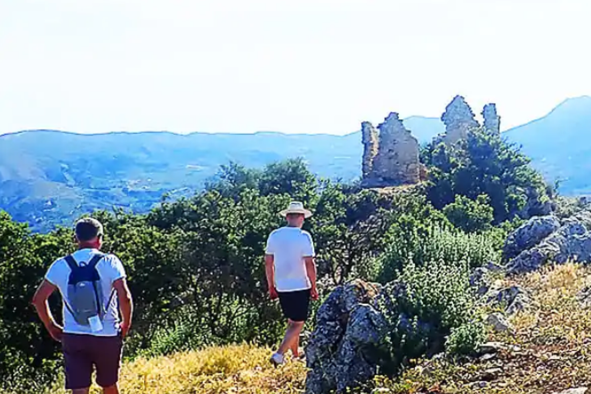 Senderismo en Sierra de Ordonxes, Alicante.