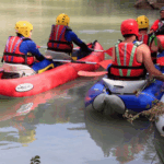 Canoas en el Pantano de la Peña en Huesca.