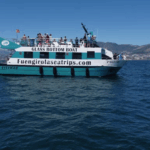 Fiesta en Barco por la Costa del Sol desde Fuengirola, Málaga.