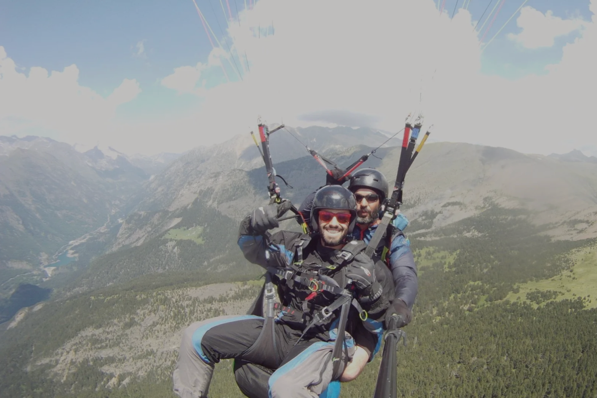 Vuelo biplaza en parapente en Cerler o Castejón, Huesca.