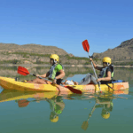 Ruta en Kayak libre en aguas tranquilas en el embalse Alfonso XIII en Murcia.