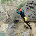 Barranco Soussoueou de nivel intermedio en el Valle de Ossau, Pirineo francés.