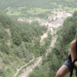 Vía Ferrata Articalena de nivel iniciación en Selva de Oza, Huesca.