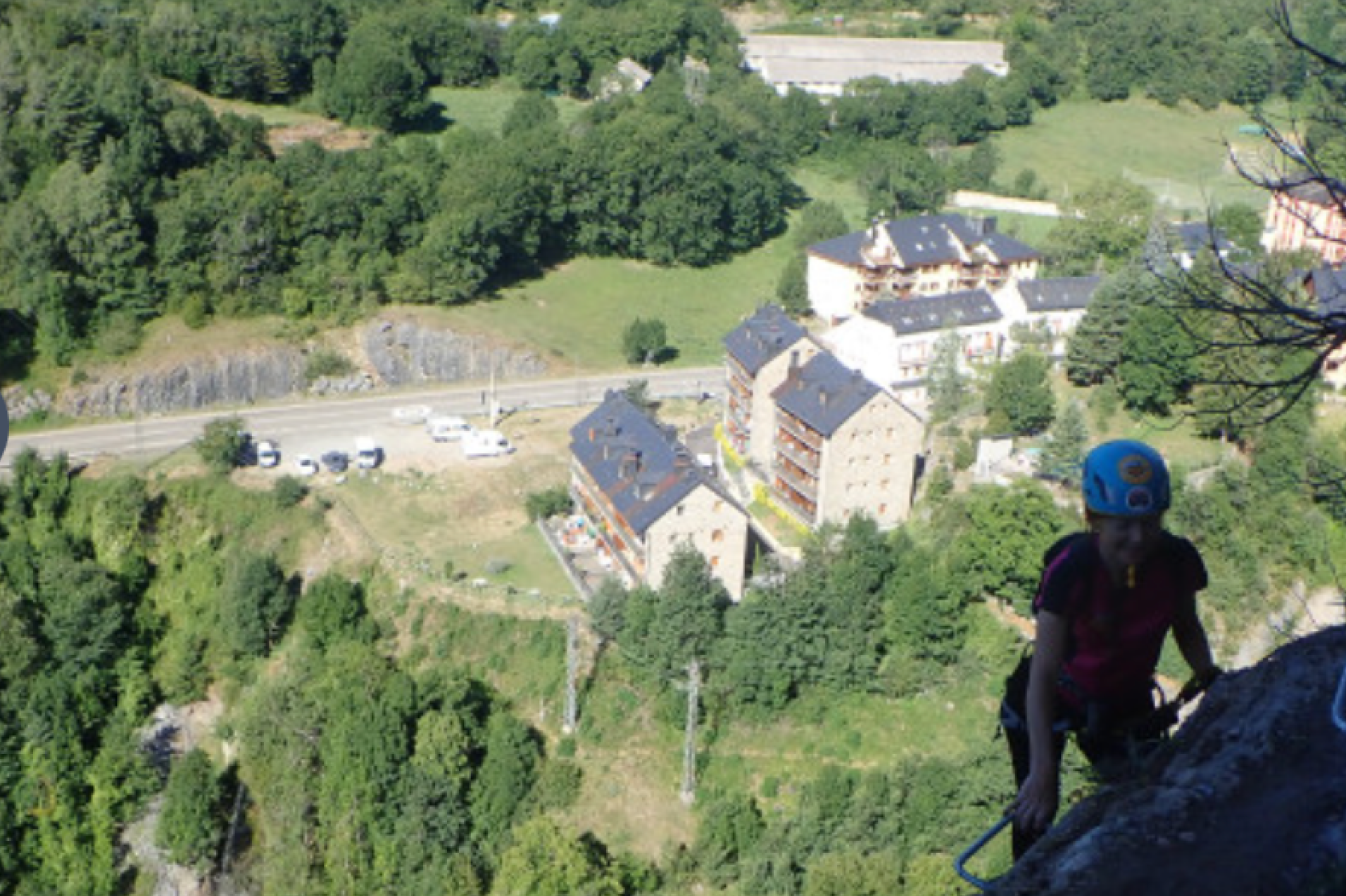 Vía Ferrata Escuacho nivel avanzado en Escarrilla, Huesca.